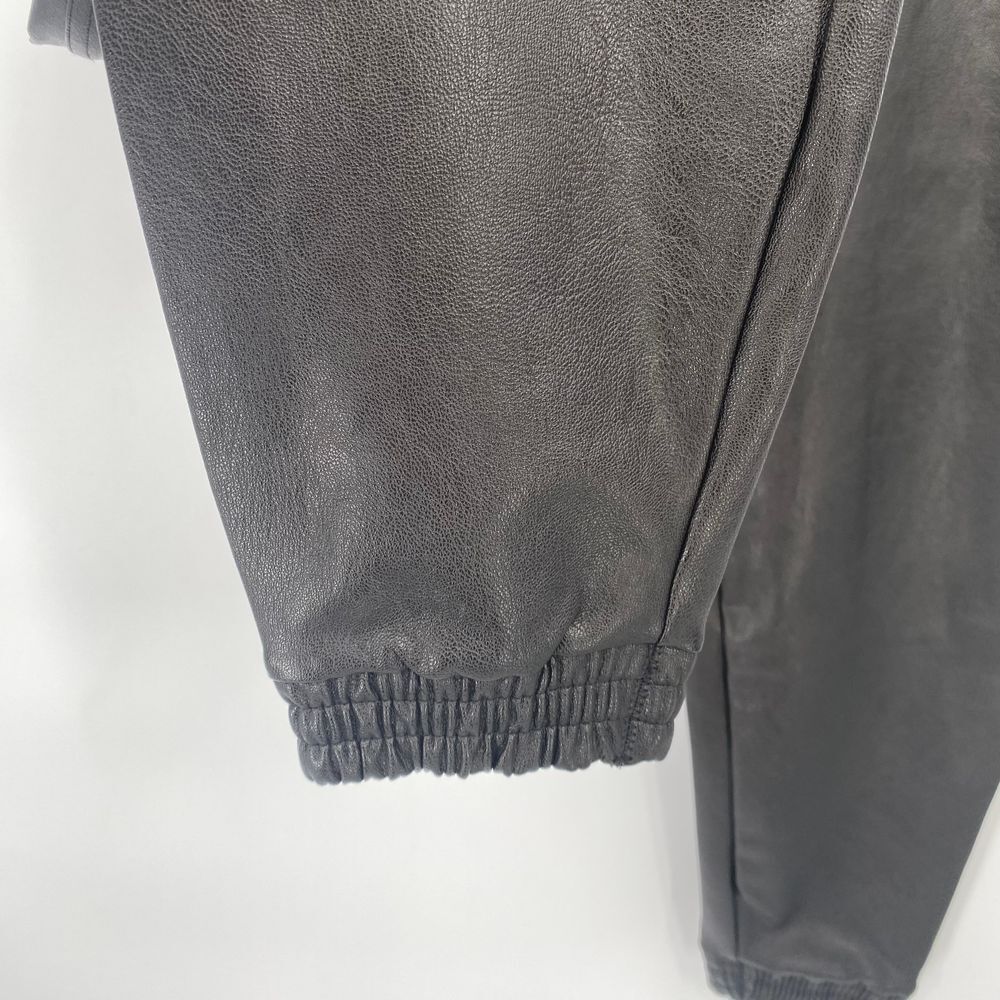 NEW Spanx Black Leather-Like Jogger Pants NWT Size Large Retail $148 - Picture 8 of 11